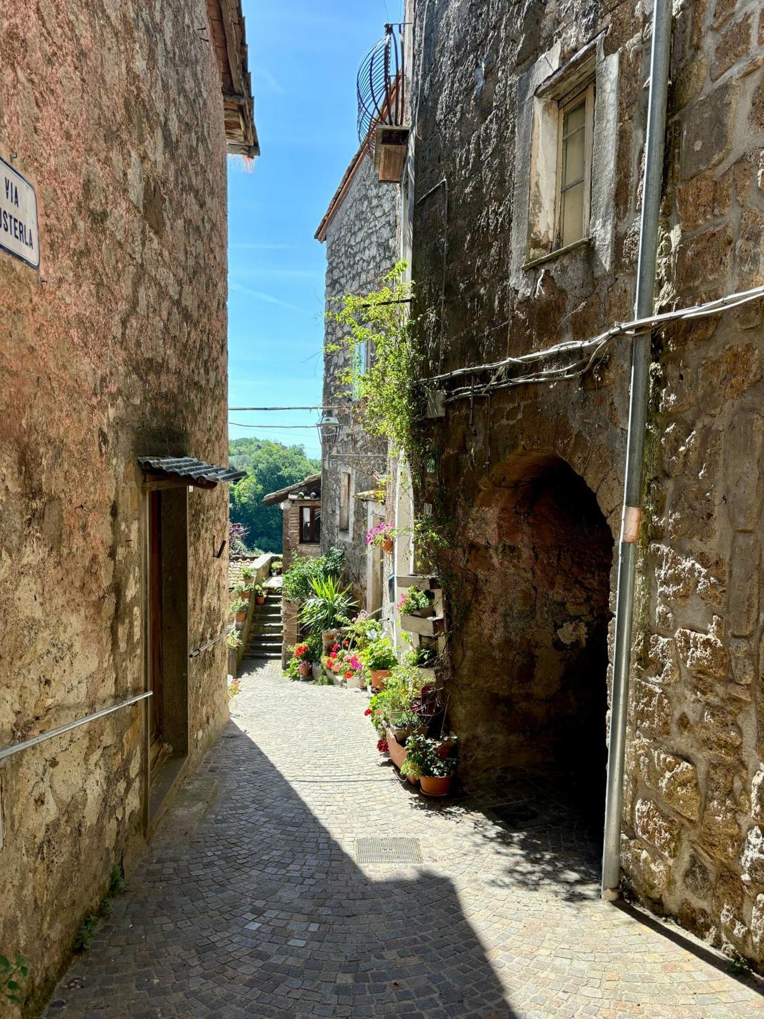 Borgo Vecchio Apartment Carbognano Exterior photo
